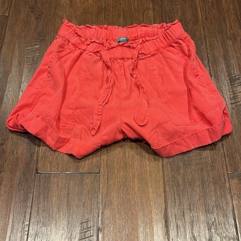 CM🩷 Size Medium - Aerie High Waist Red Ruffle Shorts